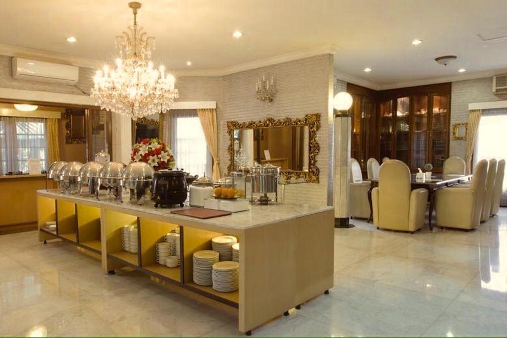 ג'קרטה Arimbi Pejaten Suites מראה חיצוני תמונה
