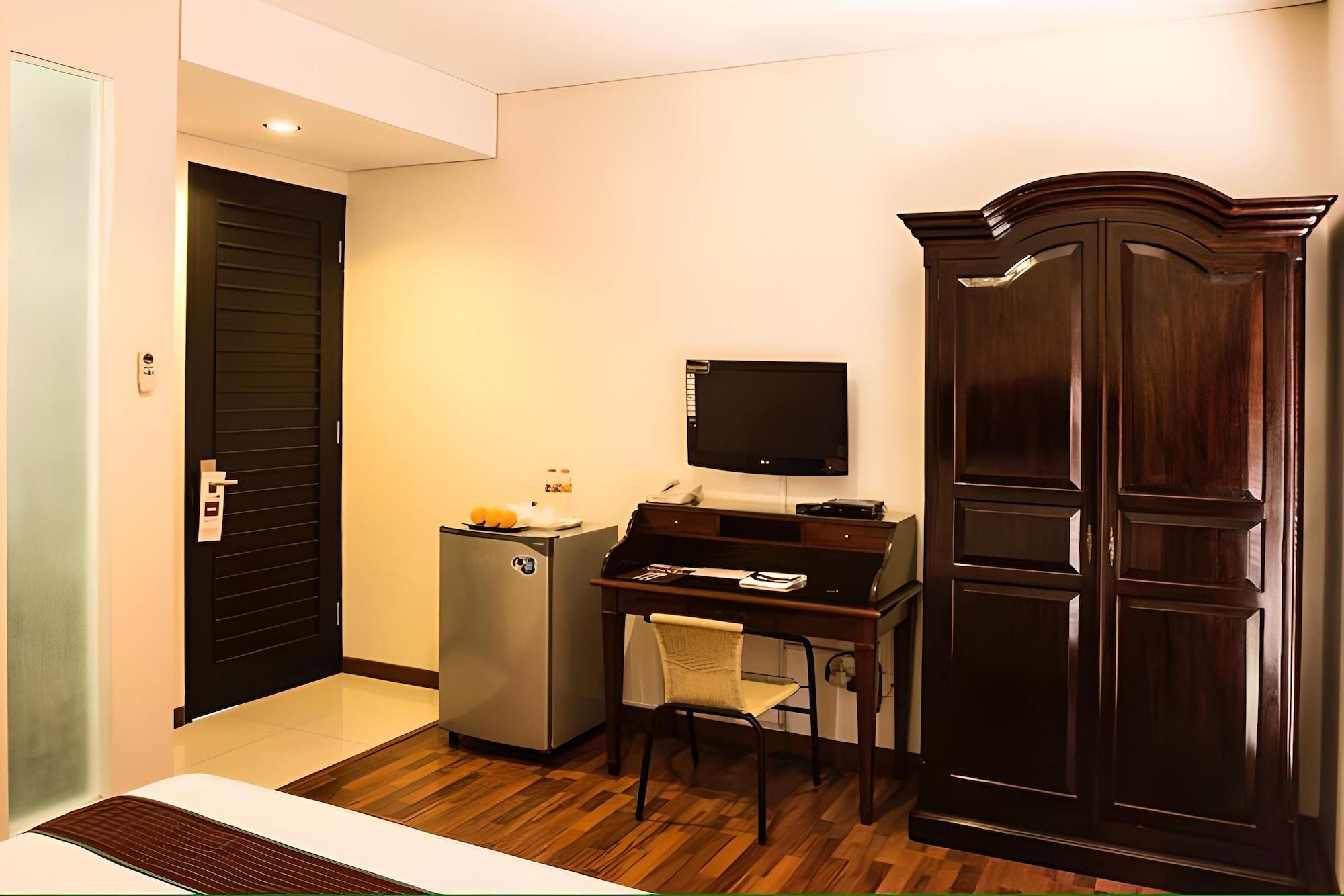 ג'קרטה Arimbi Pejaten Suites מראה חיצוני תמונה