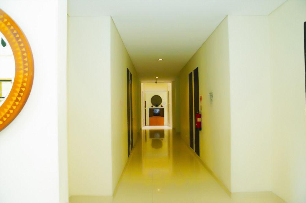 ג'קרטה Arimbi Pejaten Suites מראה חיצוני תמונה