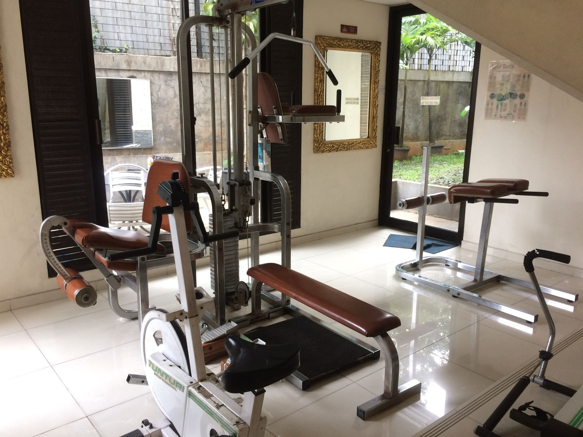ג'קרטה Arimbi Pejaten Suites מראה חיצוני תמונה